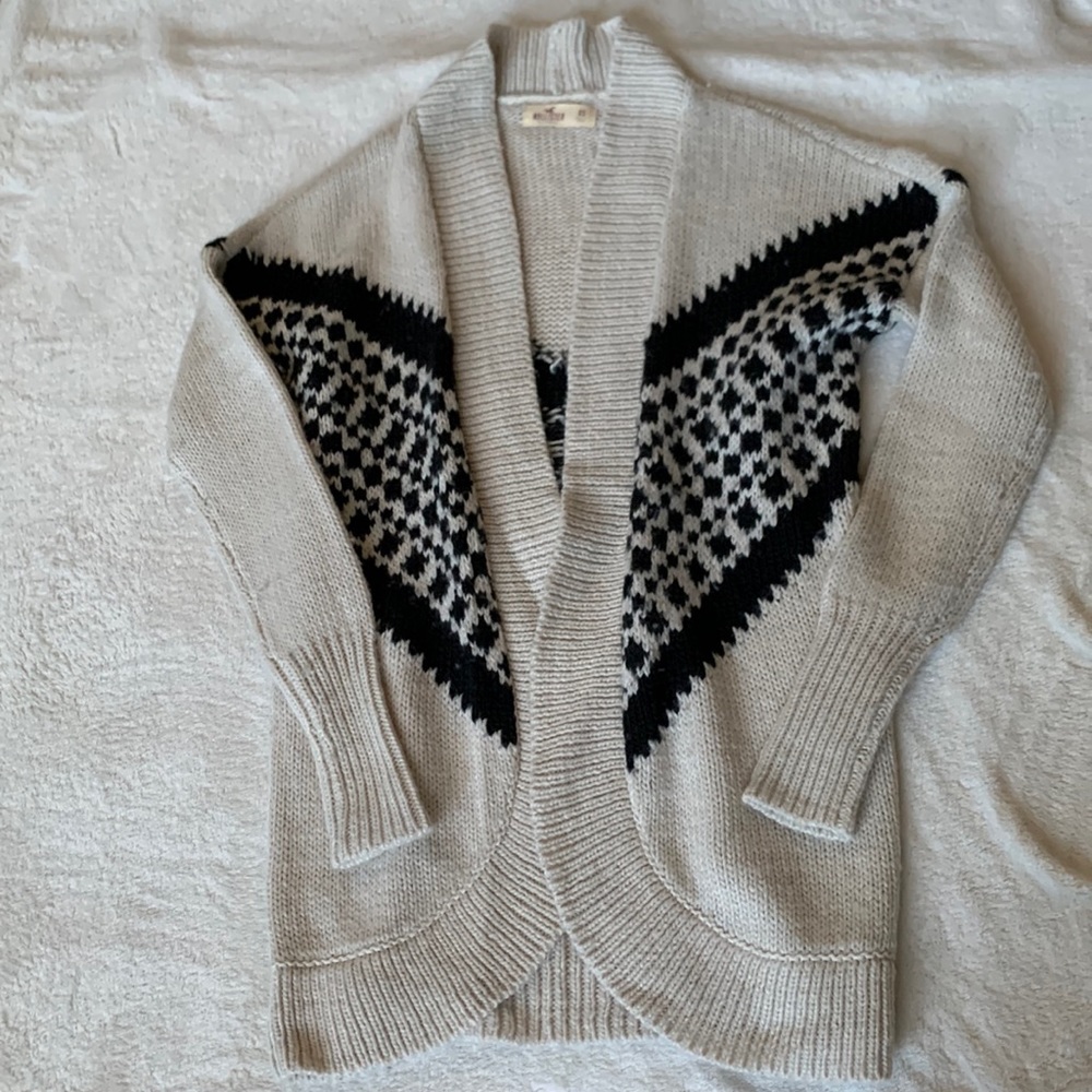 Hollister Knit Pattern Cardigan